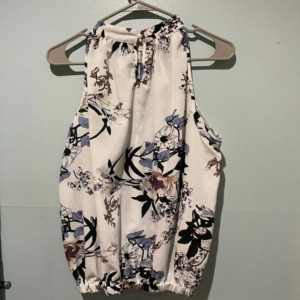 Blouse - Picture 2 of 3